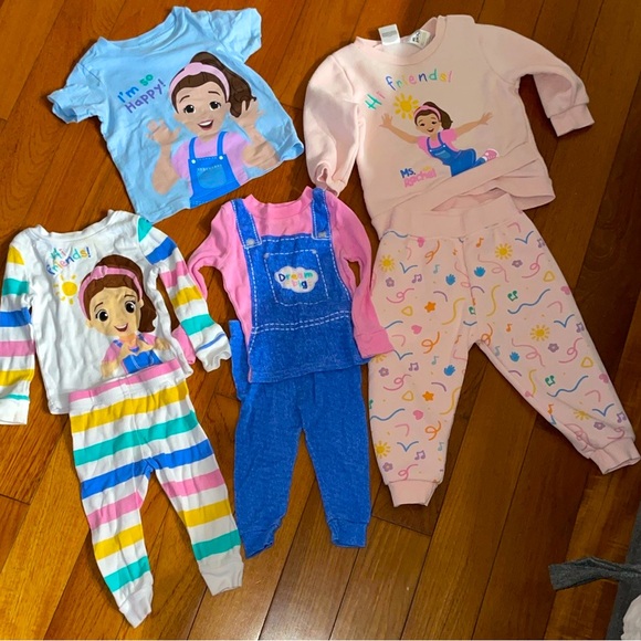Colorful Ms Rachel bundle set lot pajamas t-shirt 12 mo sweat suit 2 piece 18 mo - Picture 1 of 5